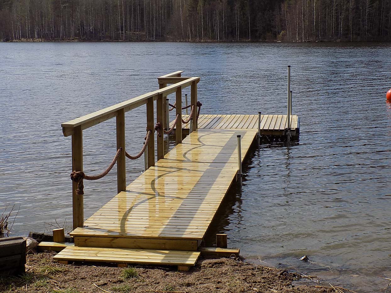 Laiturin kaideratkaisu