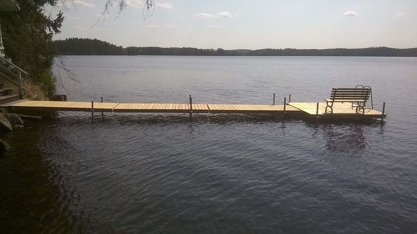 Laiturin loiva lasku