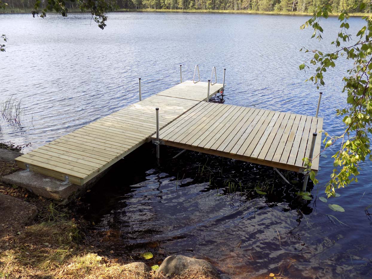 Oleskelu- ja uimalaituri