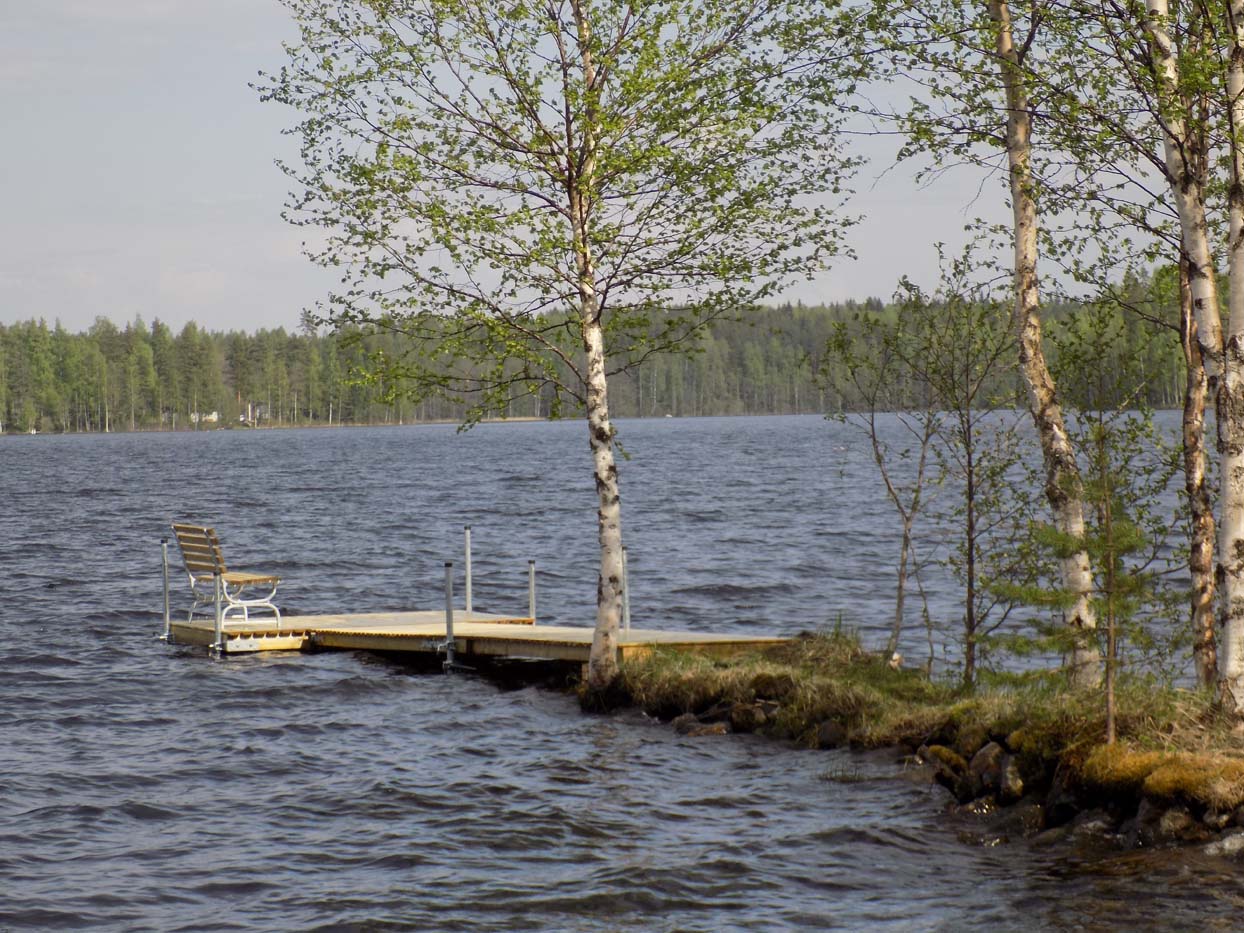 Suojaisan paikan laituri